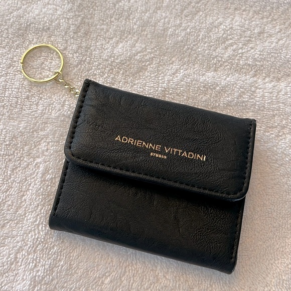 Adrienne Vittadini small trifold wallet NWOT - Picture 1 of 8